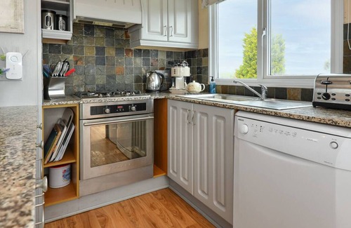 Garn Fadryn Chalet De Esquí | Ubicado entre los pueblos de Abersoch y Llanengan, a poco más de una milla de la playa, este atractivo