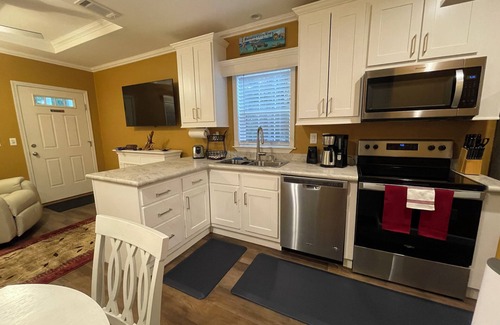 Crystal River Cabaña | Lazy Oak Cottage