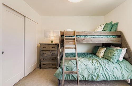 Arvada Casa | Lazy Rocky Retreat home