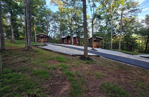Robbinsville Casa | Lazy T Cabins - Glacier