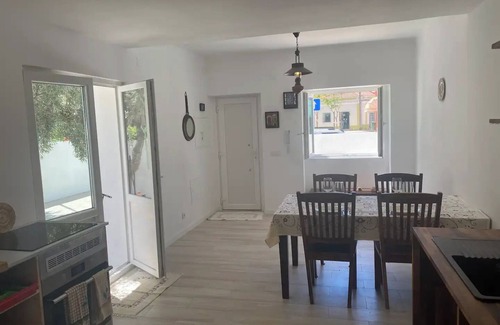 Setubal Casa | LazyDaze!!