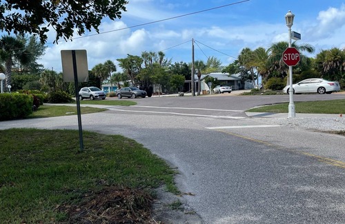 Longboat Key Casa | LBK Home! Steps from the beach! Sleeps 4!