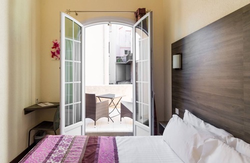 Saint-Raphael Hotel | Le 21 Hotel