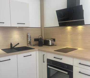 Epernay Apartamento | Le 24 appart rez-de-chaussée hyper-centre avec place de parking