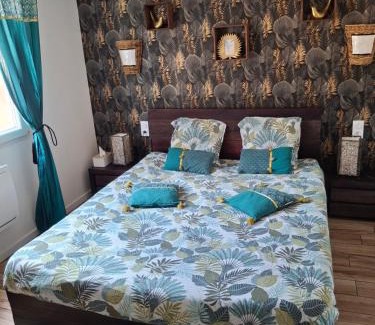 Beziers Casa | Le 421, Maison d'hôtes Jacuzzi entre amis,familles