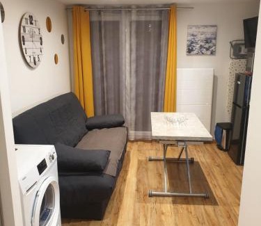 Bernex Apartamento | Le 67,ski et randonnée,WIFI, lave linge,sèche linge,parking gratuit