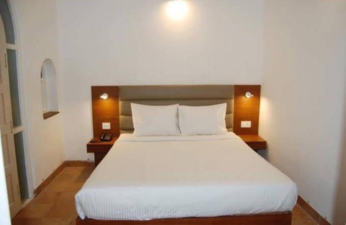 Kuilapalayam Hotel | LE AHAM