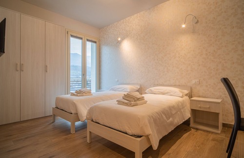 Cividate Camuno Casa | Le Alpi bed&living