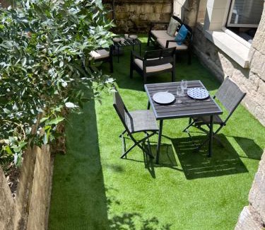 Chinon Apartamento | Le Badebec, Appt dans maison typique avec jardin privé