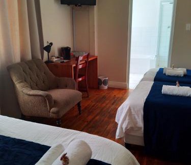Gordons Bay Central Cabina | Le Bay Lodge