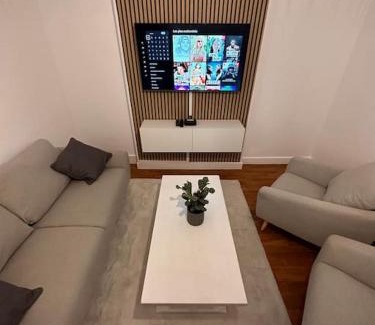 Le Creusot Apartamento | Le beau Milo 2 chambres Coeur de ville avec Balcon Netflix