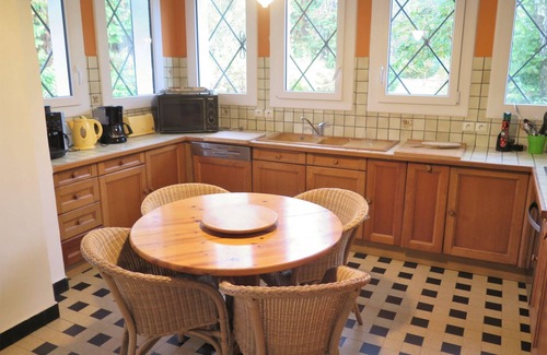 Saint-Julien-en-Born Casa | Le Belon by Interhome