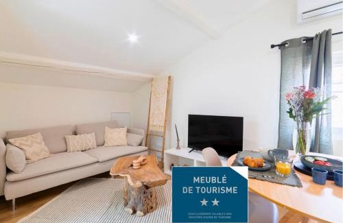 Faubourg Apartamento | Le Belvédère Nîmois proche centre ville Clim &Véranda MaisonCarréeConciergerie