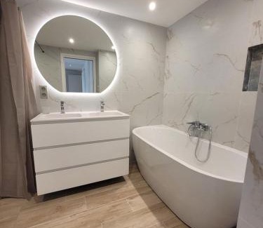 Cimiez Apartamento | Le Bijou de Valrose - 4 Bedroom with Pool