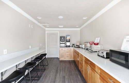 El Monte Hotel | Le Blanc Inn & Suites