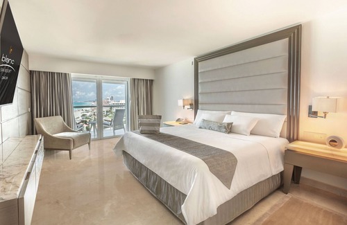 Punta Cancún Complejo | Le Blanc Spa Resort Cancun - Adults Only - All-Inclusive