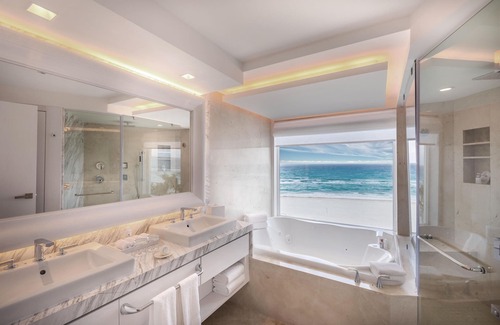 Punta Cancún Complejo | Le Blanc Spa Resort Cancun - Adults Only - All-Inclusive