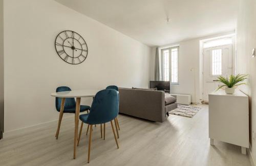 Castelsarrasin Apartamento | LE BLEU - Lumineux, 1 chambre, salle de bain moderne