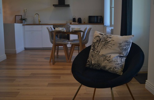 Rodez Apartamento | Le Bompard*** 50 m² Art Deco villa with garden