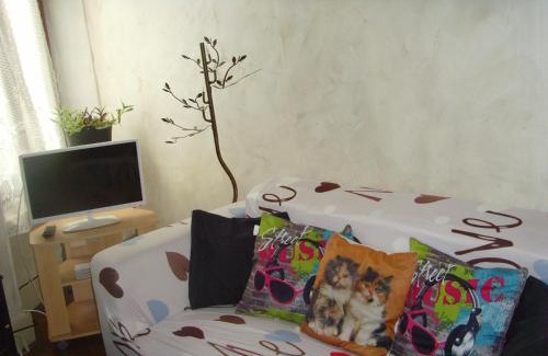 Jumeaux Hotel | Le Bravard