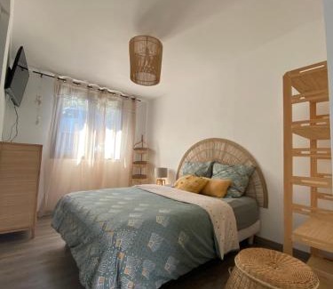 Petite-ÃŽle Apartamento | Le bungalov' ,une pause dans le sud sauvage