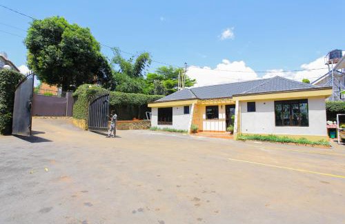 Kireka Villa | Le Bungalow Juane