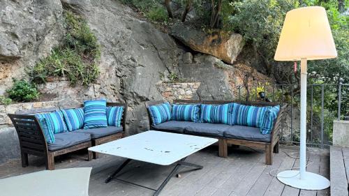 Toulon Cama Y Desayuno | Le cabanon du Faron une chambre d hote dans un jardin