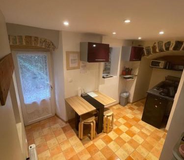 Saint-Georges-de-Luzencon Casa | Le Caladou