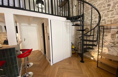 Nimes City Centre Apartamento | le Calypso jolie T2 Centre de nimes