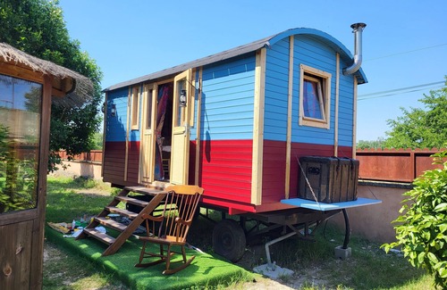 Tarascon Cabina | "Le camp de gitans" Atypical complex in Provence