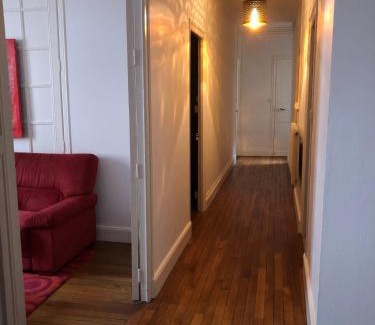 Poincare - Foch - Anatole France - Croix de Bourgogne Apartamento | Le Campus Victoria II - Train Station & Isabey St - 75m2