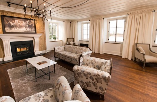 Saint-Roch-des-Aulnaies Casa | Le Canadien - room (2) with private bathroom Enr. 304001