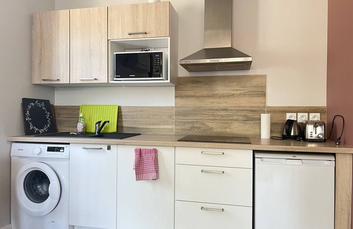 Arenes Romaines - Saint-Martin-du-Touch Apartamento | Le Catalan - Studio Cosy, climatisé avec Parking