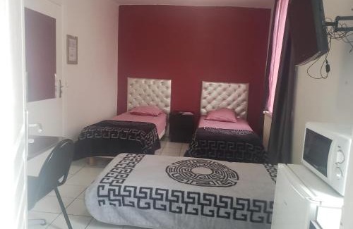 Saint-Denis Hotel | LE CEDRE