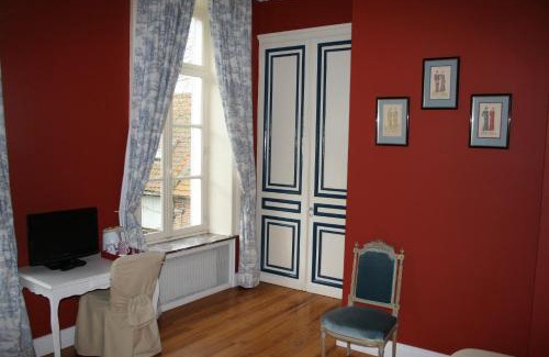 Lillers Cama Y Desayuno | Le Château de Philiomel