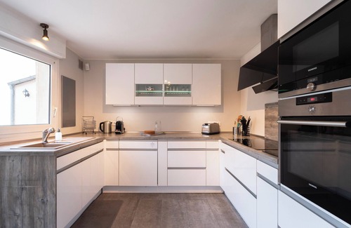 Thionville Casa | Le Château Jeannot - Rock in Share