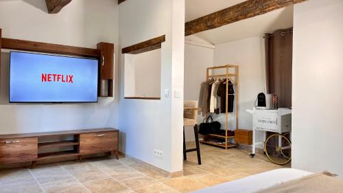 Mougins Apartamento | LE CHÊNE - Studio Provençal à Mougins - AC - Wifi - Parking Gratuit -