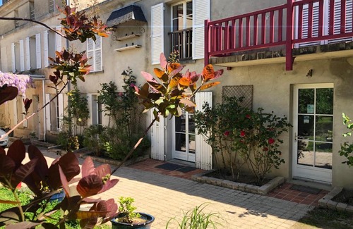 Doue-la-Fontaine Cama Y Desayuno | Le Chai De La Rose SPA et Séances Bien être