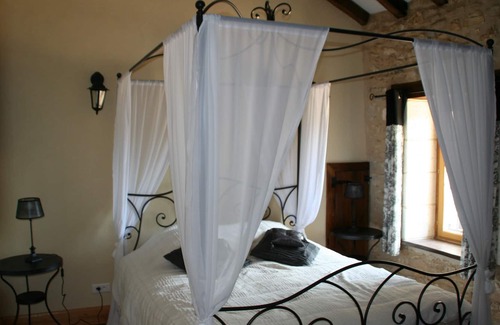 Saint-Pierre-de-Cole Cabaña | Le Chai apartamento rural, 5 * y 4 llaves lujo, Riverside, piscina, Familia / Animales domésticos bienvenidos, Brantome