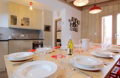 Vallandry Chalet De Esquí | Le Chalet, a 12 person chalet with sauna, hot tub and you can ski from the door
