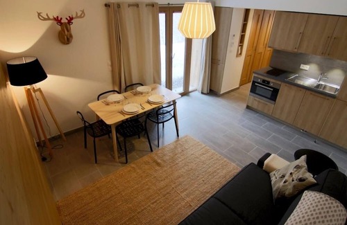 Vallandry Chalet De Esquí | Le Chalet, a 12 person chalet with sauna, hot tub and you can ski from the door
