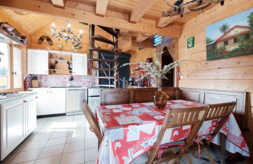 Montoldre Casa | Le Chalet Boisé - Maison avec jardin clôturé