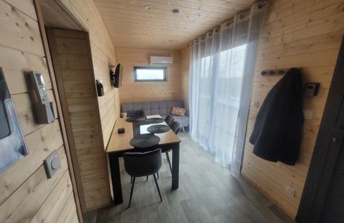 Lucay-le-Male Chalet De Esquí | Le chalet de Lenny- spa- borne recharge- wifi