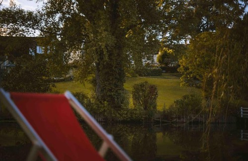 Grez-sur-Loing Chalet De Esquí | Le chalet du bout du monde, en bord de rivière !