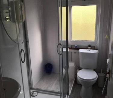 Pembroke Apartamento | 'Le Chalet II' free unlimited wifi 2 bed chalet House