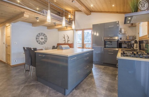 Flumet Chalet De Esquí | *Le Chalet J* summer 8 travellers / winter 6 travellers