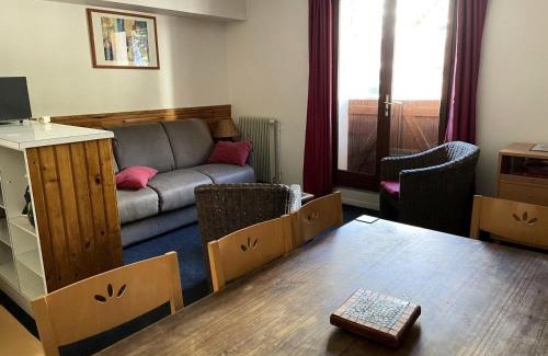 Eaux-Bonnes Apartamento | Le Chalet - Piscine - 2 Pièces pour 9 Personnes MAE-6003