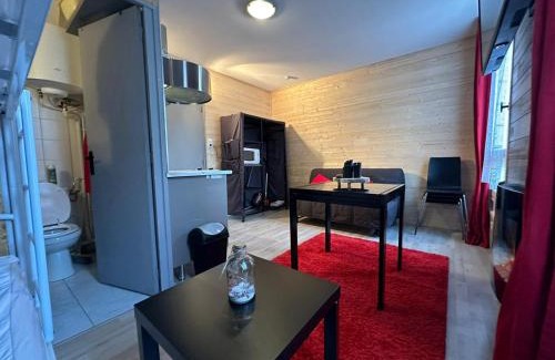 Guzet Neige Apartamento | Le Chaleureux Cocon Rouge