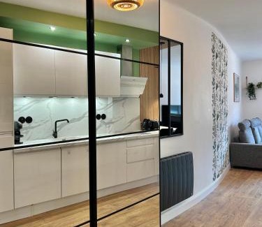 Quartier Beauregard-Boufflers-Buthegnemont-Boudonville Apartamento | Le Chardon- appartement 2chambres- avec stationnement
