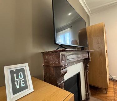 Les Gondoles Apartamento | Le Charmant - Parking Gratuit, Wifi, RER C Choisy-le-Roi